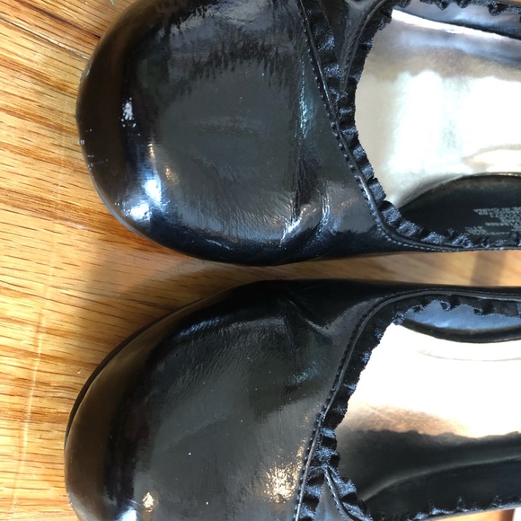 SM New York black patent heels with ruffle, US women’s 9 - Picture 2 of 7